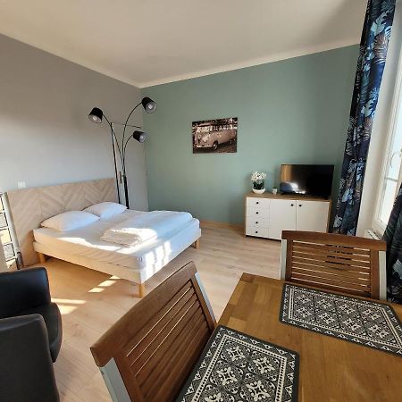 Appartement Meuble Renove Ideal Pour Curistes Ou Vacanciers Ла-Рош-Позе Экстерьер фото