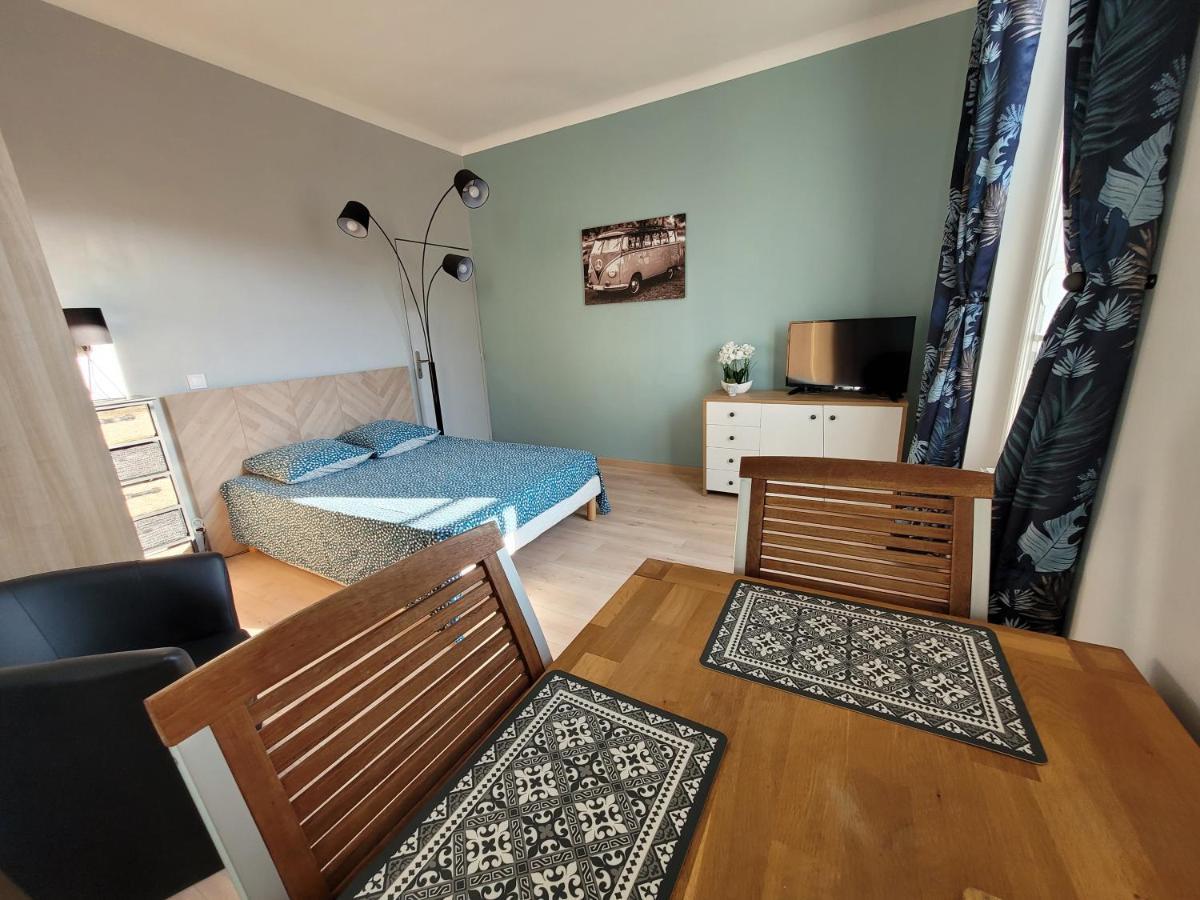 Appartement Meuble Renove Ideal Pour Curistes Ou Vacanciers Ла-Рош-Позе Экстерьер фото